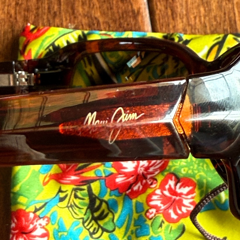 Maui Jim Lagoon MJ 189-26 sunglasses with case and cloth/bag - Picture 7 of 8